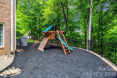 Prepare to be impressed by this stunning, thoughtfully updated - photo 40