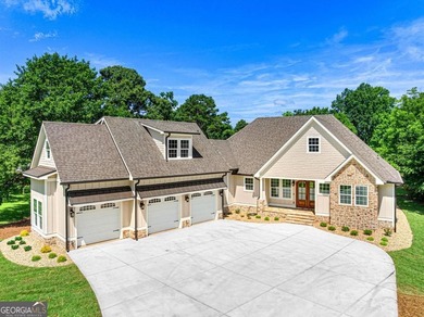 This brand new Lake Hartwell home delivers the perfect blend of - photo 2