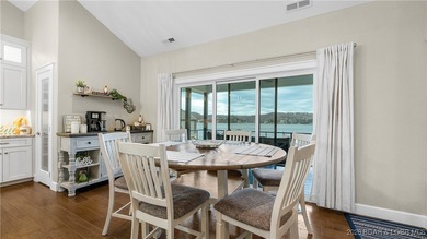 This gorgeous lakefront home truly has it all. Newly built in - photo 11