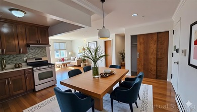 Welcome to this spacious 2-bedroom, 2 full bathroom condominium - photo 11