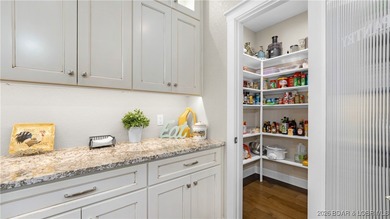 This gorgeous lakefront home truly has it all. Newly built in - photo 14