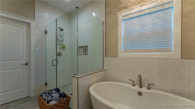 This gorgeous lakefront home truly has it all. Newly built in - photo 22