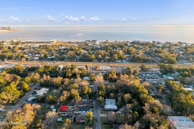 Newly remodeled and ideally located just minutes from the beach - photo 3