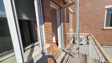 Welcome to this spacious 2-bedroom, 2 full bathroom condominium - photo 23
