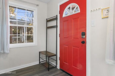 Newly remodeled and ideally located just minutes from the beach - photo 5