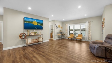 This gorgeous lakefront home truly has it all. Newly built in - photo 26