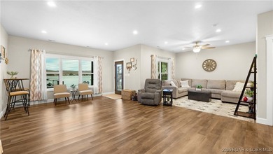 This gorgeous lakefront home truly has it all. Newly built in - photo 27