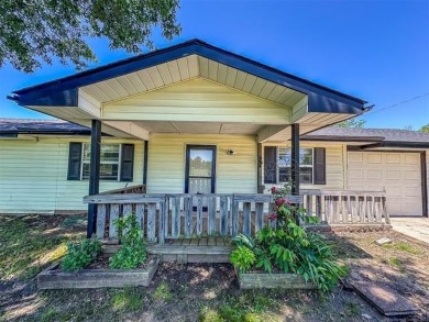 Lake Home For Sale in Checotah, Oklahoma