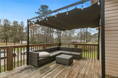 This expansive residence commands a desirable corner lot within - photo 33