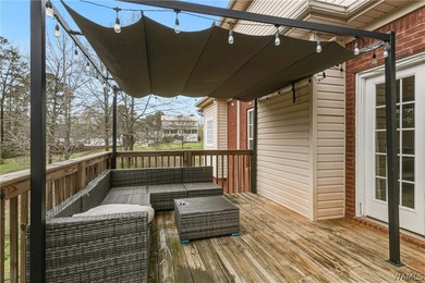 This expansive residence commands a desirable corner lot within - photo 34