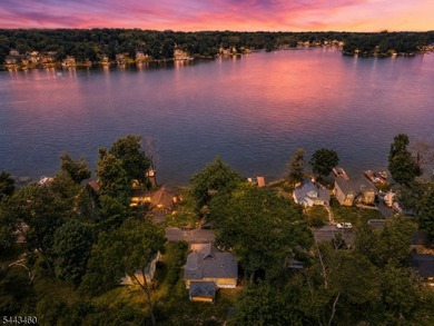 Built in 2024, this move-in ready home offers panoramic Lake - photo 2