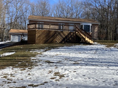 Indian Mountain Lakes Home For Sale in Albrightsville Pennsylvania