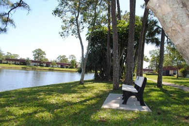 Welcome to your dream condo at 815 Salem Lane, Lake Worth, FL - photo 17
