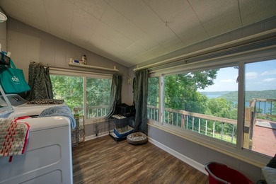 Cute Home with a Great Beaver Lake View! - photo 19