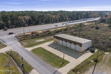 This versatile commercial investment property features multiple - photo 23