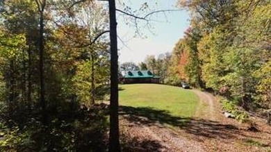Green River Lake Home For Sale in Knifley Kentucky