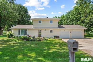 Lake Home For Sale in Athens, Illinois