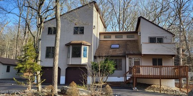 Mill Pond Home For Sale in Bushkill Pennsylvania