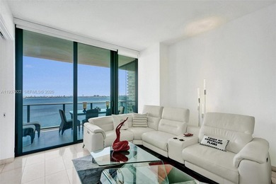 Stunning 2-Bedroom + Den / 2.5 Bathroom Residence at Gran