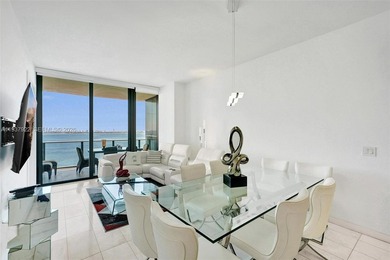 Stunning 2-Bedroom + Den / 2.5 Bathroom Residence at Gran