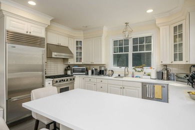 Just imagine pulling into your gated, stunning, traditional home - photo 12