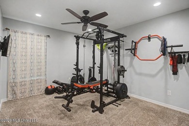 Adorable and well-maintained home featuring a newer A/C system - photo 14