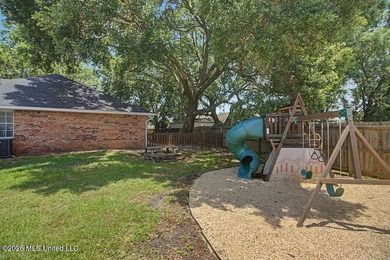 Adorable and well-maintained home featuring a newer A/C system - photo 25
