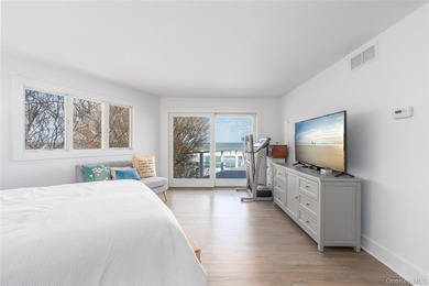 Exceptional soundfront offering combining a beautifully - photo 30