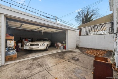 Unlock the potential of this solid three-unit brick building - photo 6