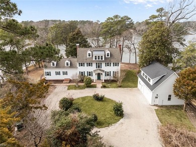 Discover this extraordinary Little Neck home, a spectacular 1910 - photo 1