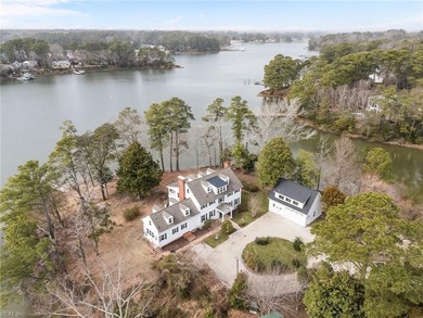 Discover this extraordinary Little Neck home, a spectacular 1910 - photo 2