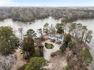 Discover this extraordinary Little Neck home, a spectacular 1910 - photo 3