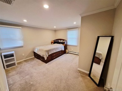 Welcome to this exceptional 6-bedroom Colonial offers the - photo 18