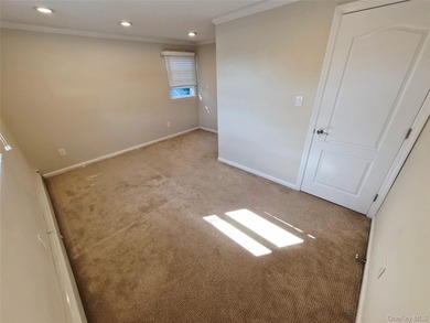 Welcome to this exceptional 6-bedroom Colonial offers the - photo 26