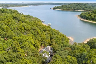 Lakefront Living with Stunning Amenities! This exceptional - photo 2