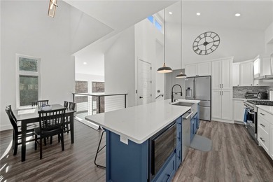 Lakefront Living with Stunning Amenities! This exceptional - photo 4