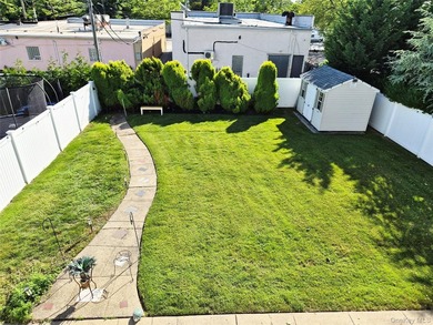 Welcome to this exceptional 6-bedroom Colonial offers the - photo 37
