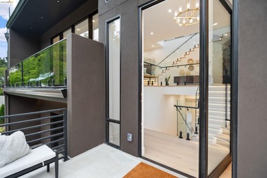 Thoughtfully crafted to embrace its natural setting, 1667 - photo 4