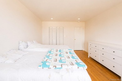 **Welcome to the City by the Sea!** This spacious Junior 4 - photo 13