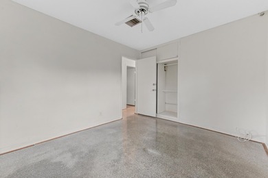 Welcome to this charming 1-story home in Oakland Park, offering - photo 19