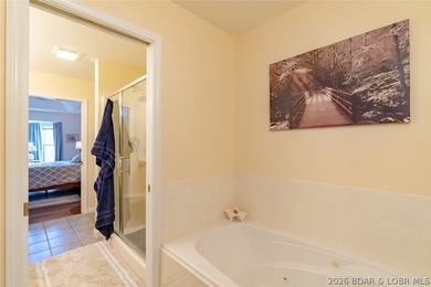 Enjoy easy, low-maintenance living in this spacious 3 bed / 3 - photo 20