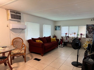 TAMPA/LOT RENT $720 MOTIVATED SELLER!!!!!!!!!! This Mobile Home - photo 22
