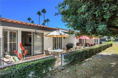 LARGE 2-BED UNIT. Welcome to 6 Tortosa Drive in the highly - photo 23