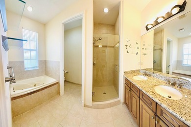 Impeccably maintained and presented in like-new condition, this - photo 26