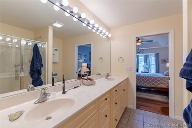 Enjoy easy, low-maintenance living in this spacious 3 bed / 3 - photo 27