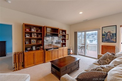 Enjoy easy, low-maintenance living in this spacious 3 bed / 3 - photo 34