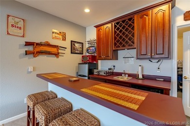 Enjoy easy, low-maintenance living in this spacious 3 bed / 3 - photo 39