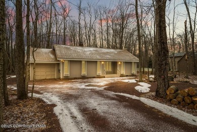 Timber Trails Lake Home For Sale in Pocono Pines Pennsylvania
