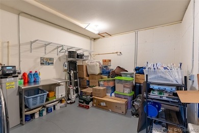 Enjoy easy, low-maintenance living in this spacious 3 bed / 3 - photo 44
