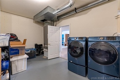 Enjoy easy, low-maintenance living in this spacious 3 bed / 3 - photo 45
